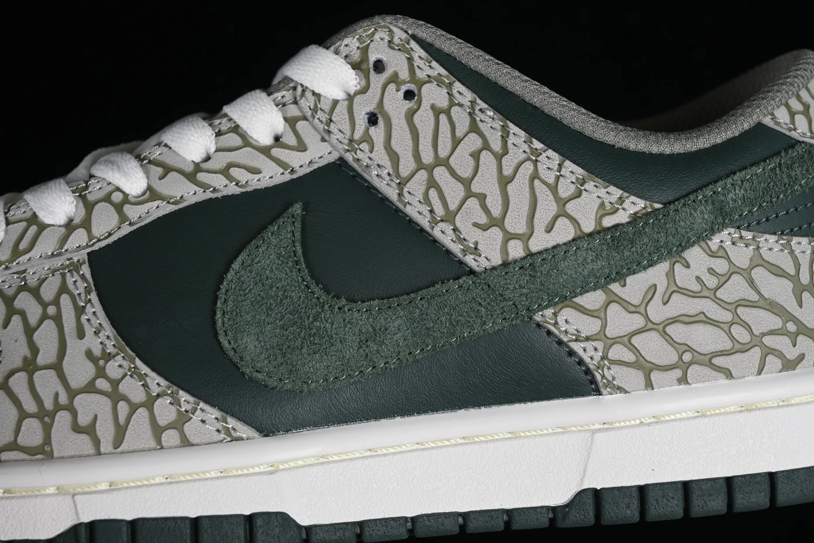All categories Nk SB Dunk series Nk SB Dunk Low low-top sneakers Nk Dunk Low "Urban Landscape 2.0" cracked suede SB low-top casual sneakers HF4878-053